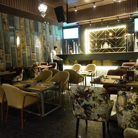 Red Orchid Hotel Kanpur Ngoại thất bức ảnh
