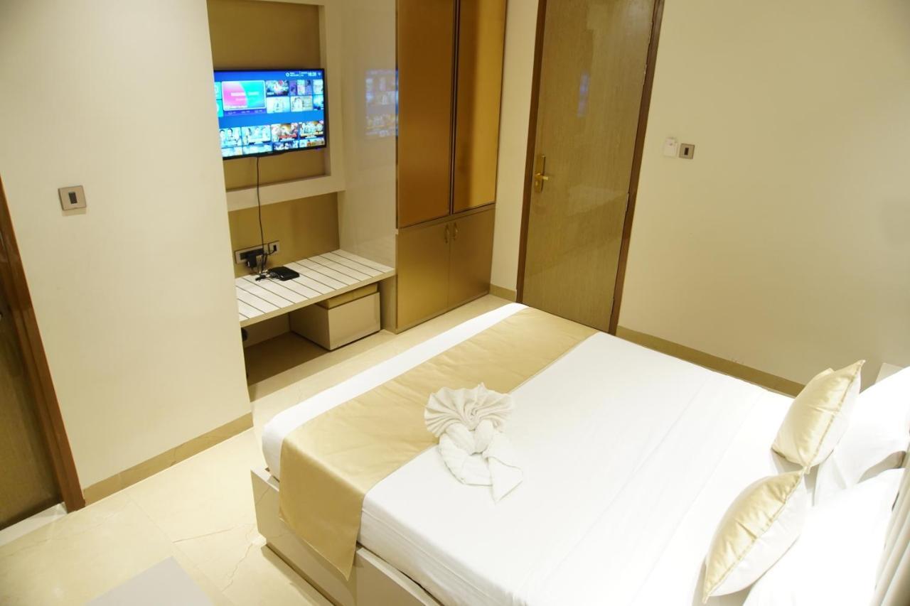 Red Orchid Hotel Kanpur Ngoại thất bức ảnh