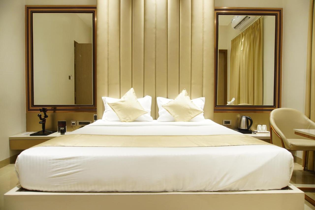 Red Orchid Hotel Kanpur Ngoại thất bức ảnh